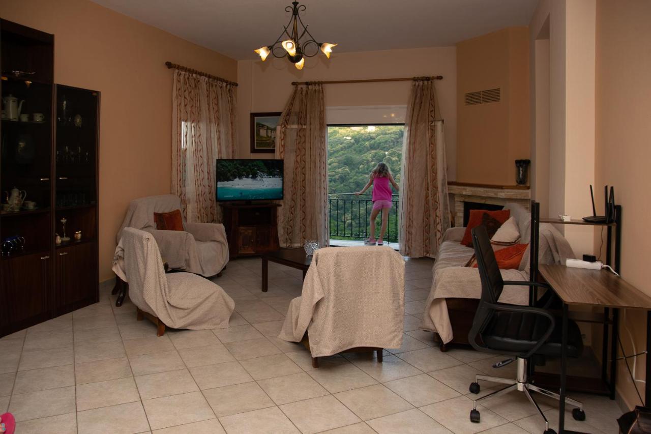 D & K Guest House Makrirrakhi Ngoại thất bức ảnh