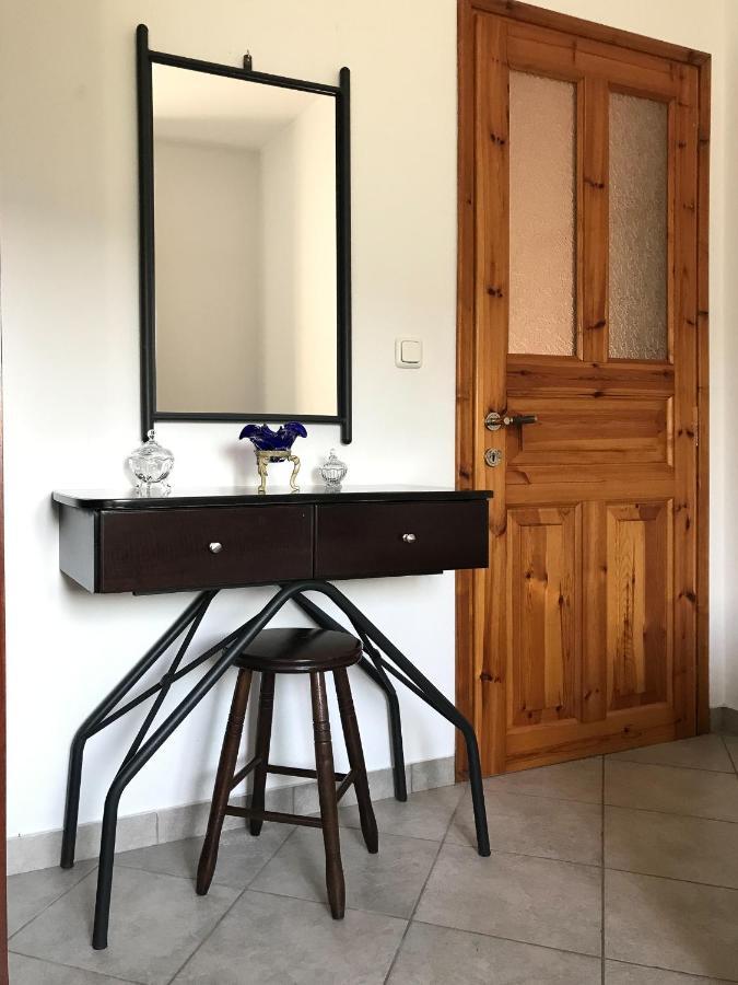 D & K Guest House Makrirrakhi Ngoại thất bức ảnh