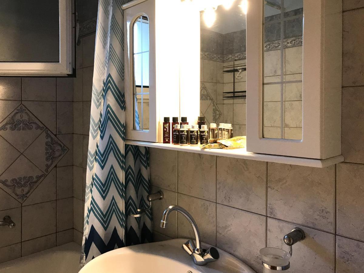 D & K Guest House Makrirrakhi Ngoại thất bức ảnh