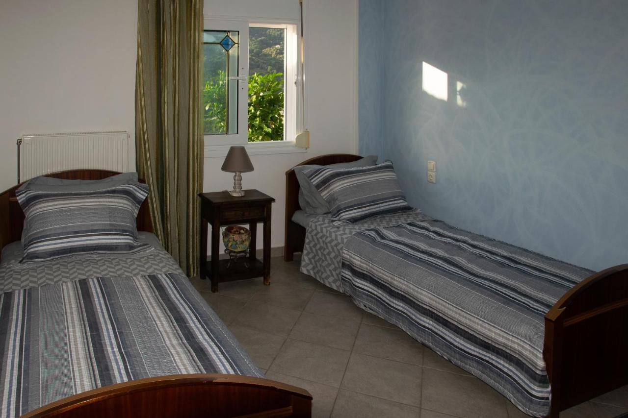 D & K Guest House Makrirrakhi Ngoại thất bức ảnh