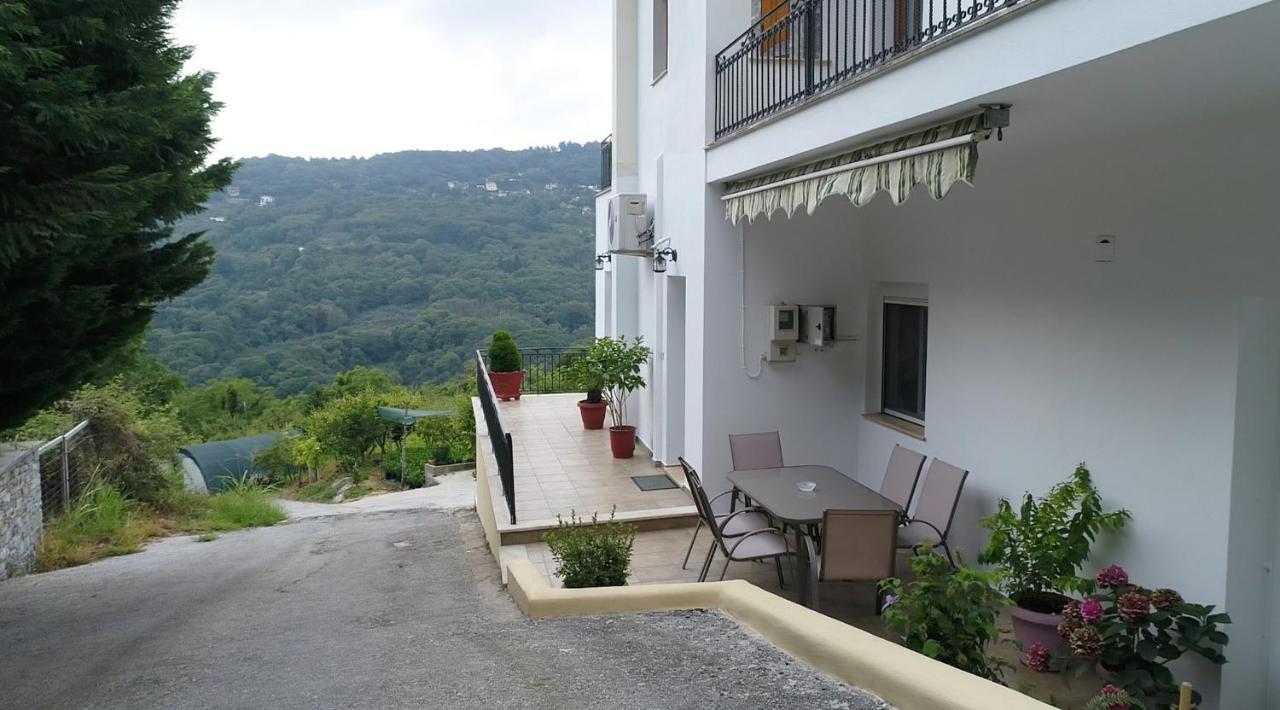D & K Guest House Makrirrakhi Ngoại thất bức ảnh